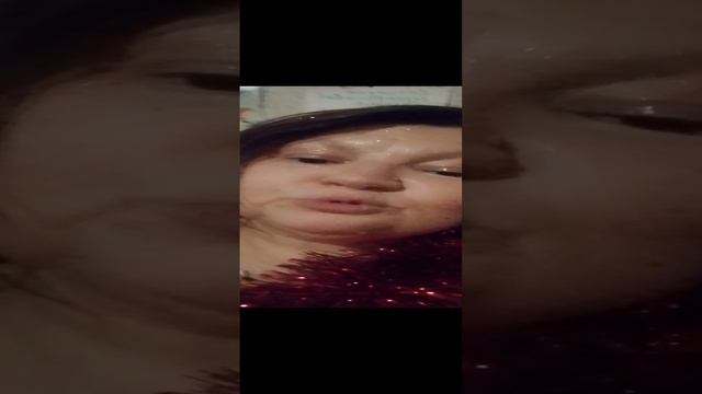 анекдотичная дама