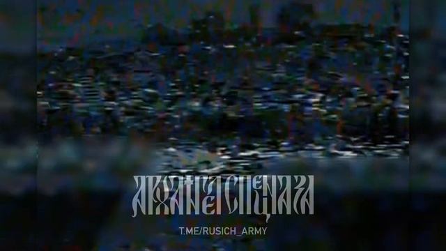 Уничтожение вражеского БТР Stryker при попытке забрать свою пехоту