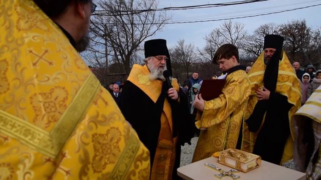 ОСВЯЩЕНИЕ КУПОЛОВ И КРЕСТОВ ХРАМА В  СЕЛЕ МАРЬИНА РОЩА