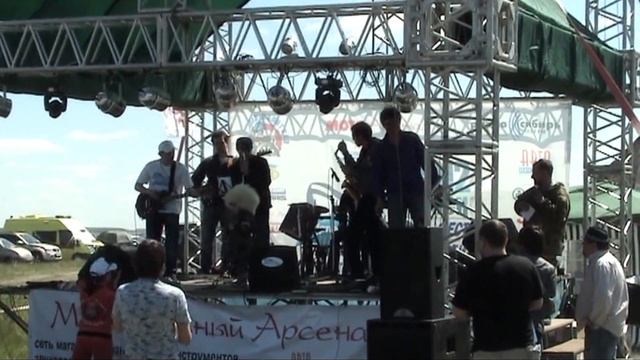 Фестиваль любителей отдыха на воде.