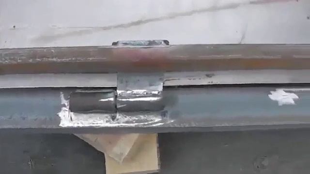 Сварка шарнирных петель ворот.  Подпишись !