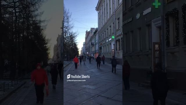 Санкт-Петербург. 26.12.2024 (Съемка от 15.12.2024). Седьмая линия Васильевского острова. Фрагмент 1