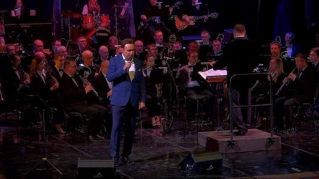 «Добрый город» Владислав Косарев и Маэстро Игорь Ежов. Уральский Духовой Оркестр.