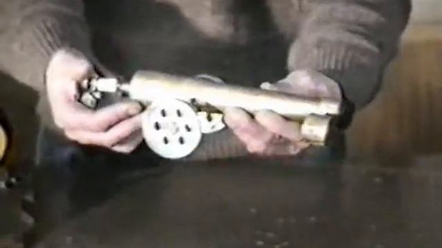Пушка с несимметричным зарядом
