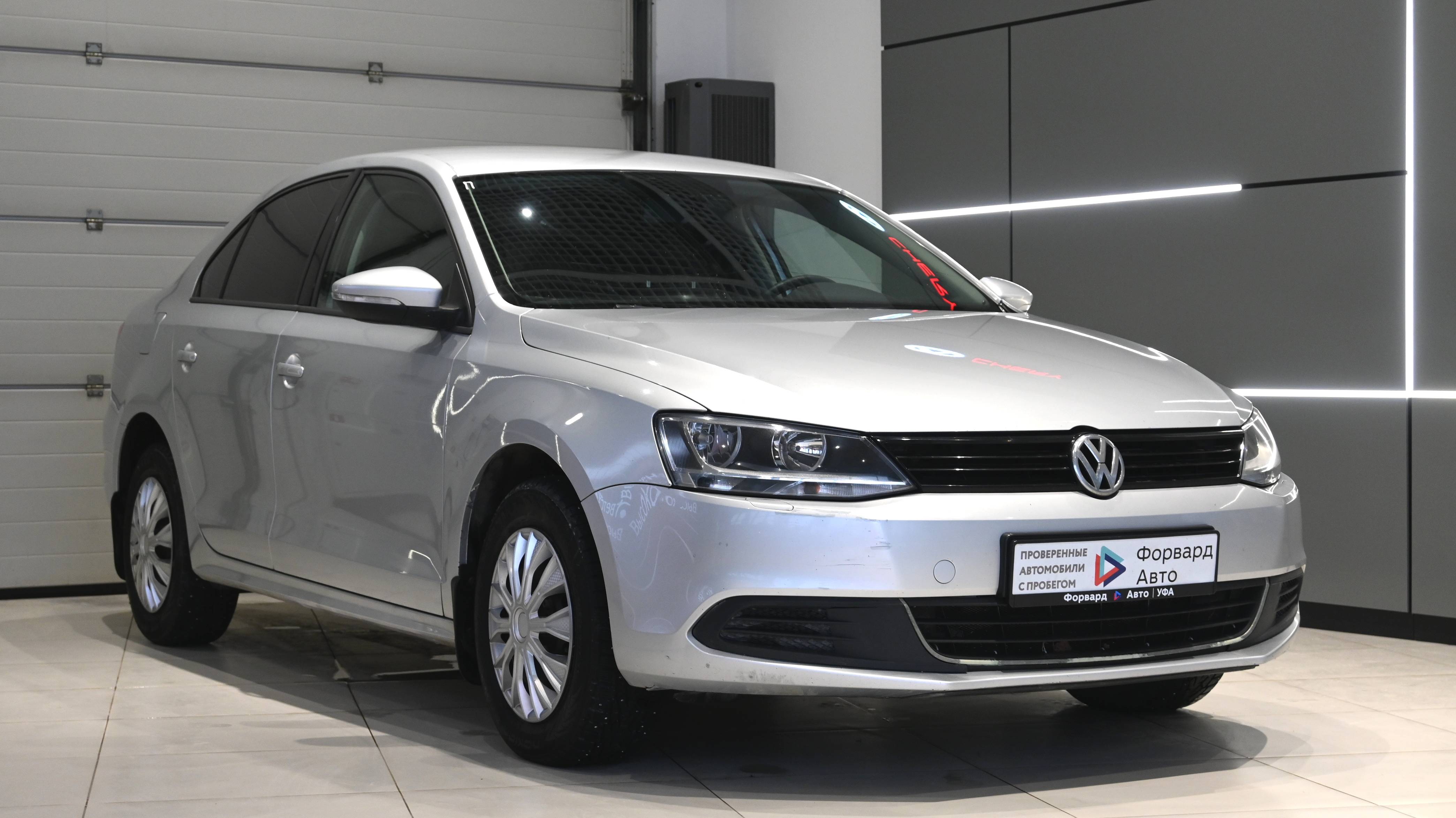 Volkswagen Jetta (2013) 001618