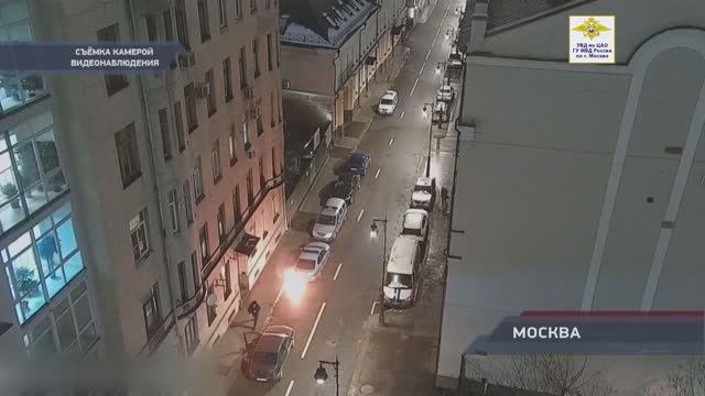 В районе Арбат полицейскими задержан мужчина, подозреваемый в совершении террористического акта