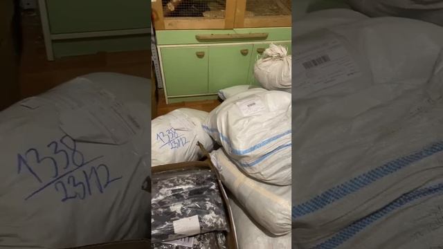 Забрали Почту России 
📦📦📦
Смотрим, узнаем. 
Спасибо дорогие патриоты за поддержку защитников!❤️❤️