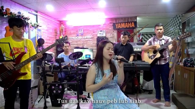 Cia Li Qhuas Vajstwv || Nkauj Qhuas Vajtswv - Hmong Students Fellowship Church!