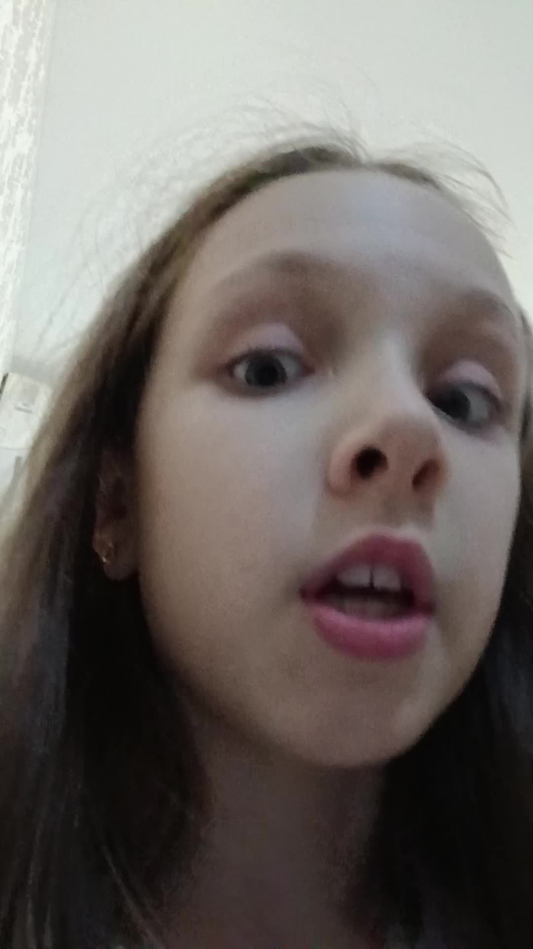 я одна дома