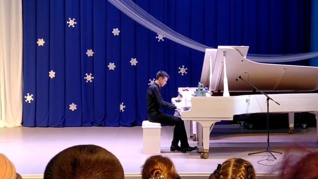 П.И.Чайковский -Плетнев "Анданте-Маэстозо"
Гусаков Егор