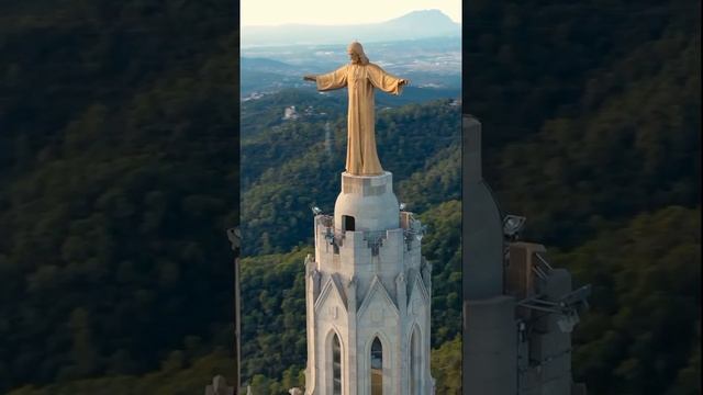 Статуя Христа, Барселона, Испания