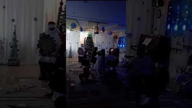 Танцы в детском саду новый год 2025г