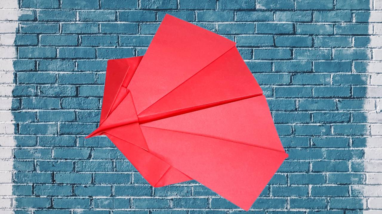 Как сделать самолетик из бумаги