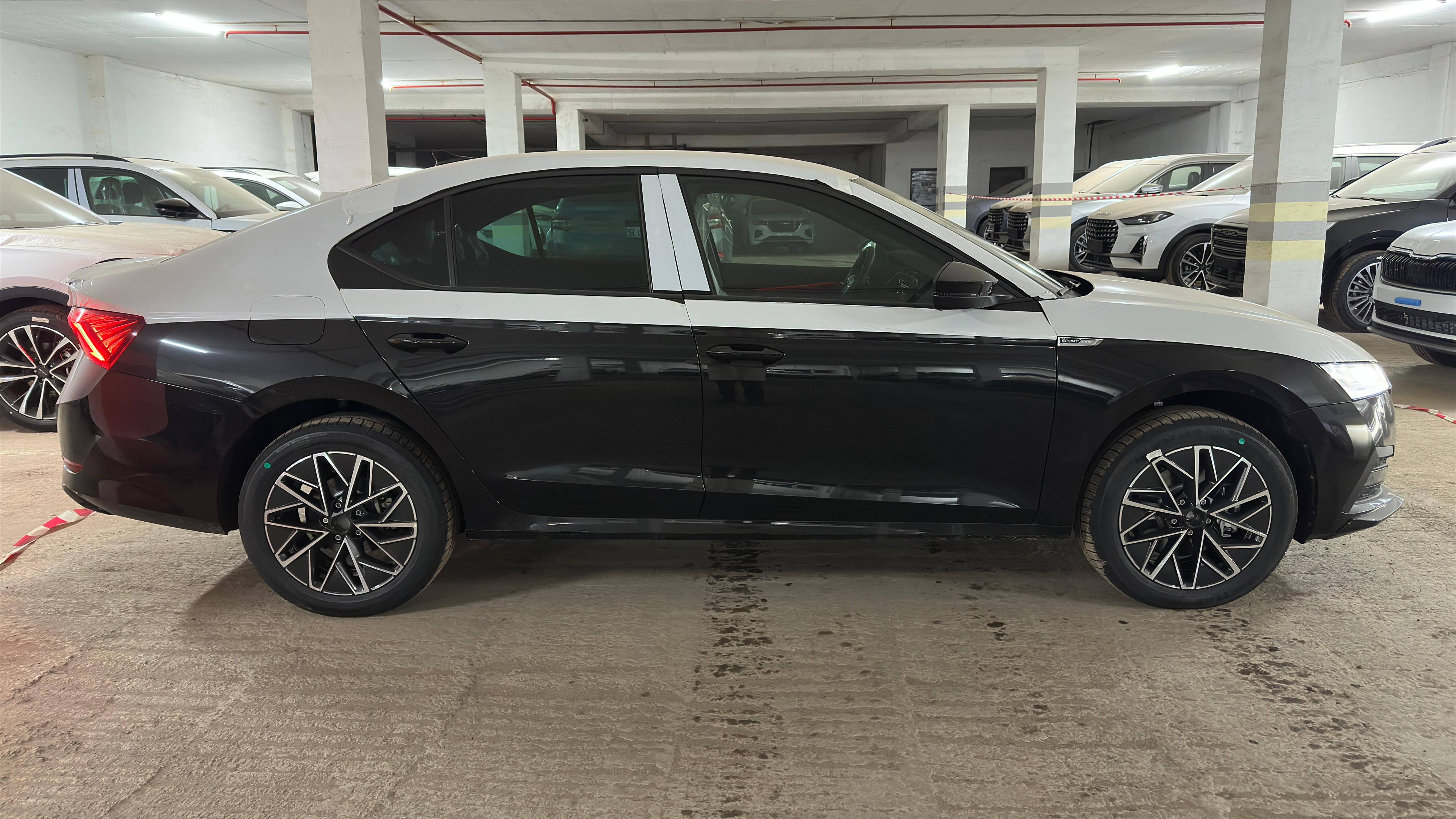 Внимание долгожданная  Skoda Octavia A8 IV поколения с двигателем объемом 2.0DSG/ 190 л.с. / Бензин