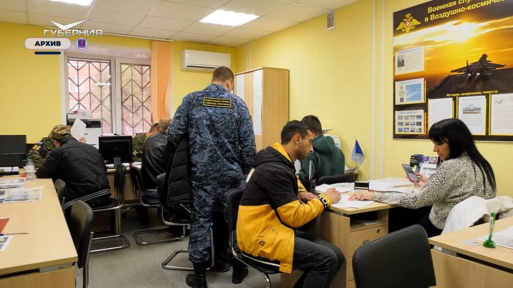 "Надо идти, надо помогать". Самарцы заключают контракты о военной службе