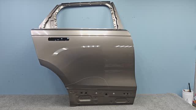 R1088304 ДВЕРЬ ЗАДНЯЯ ПРАВАЯ LAND ROVER RANGE ROVER VELAR Б/У LR091719