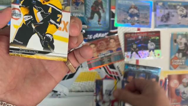 Бокс-Брейк 2024/25 Upper Deck Series 1 Hockey Hobby Box #2_Аукцион