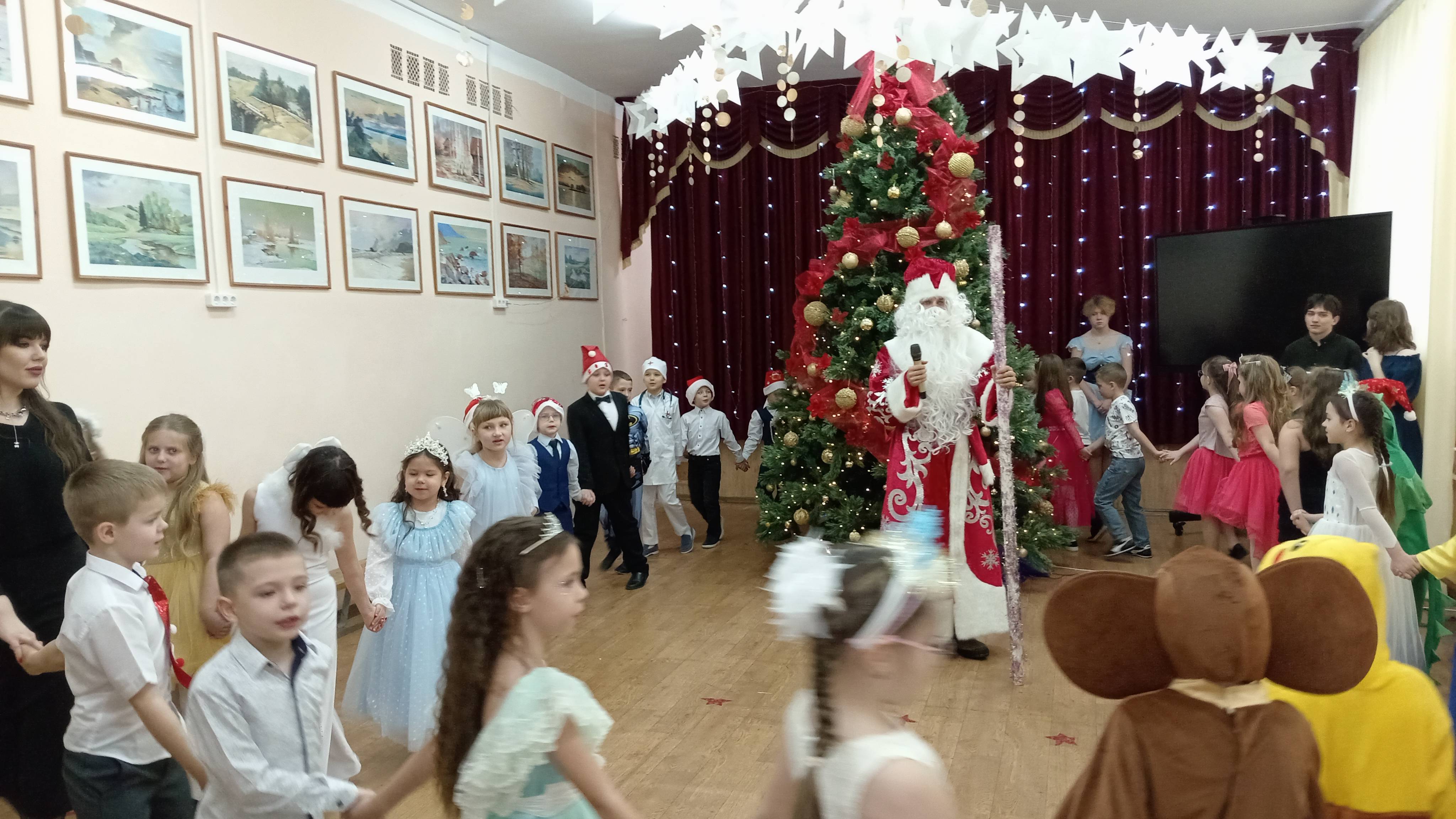 Новогодний праздник 1 классы