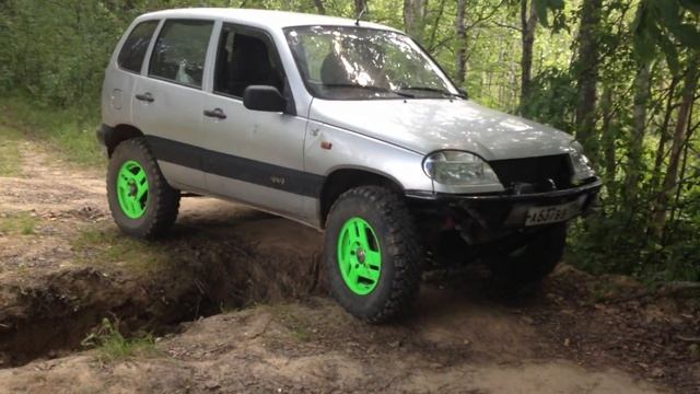 Chevrolet NIva off-road