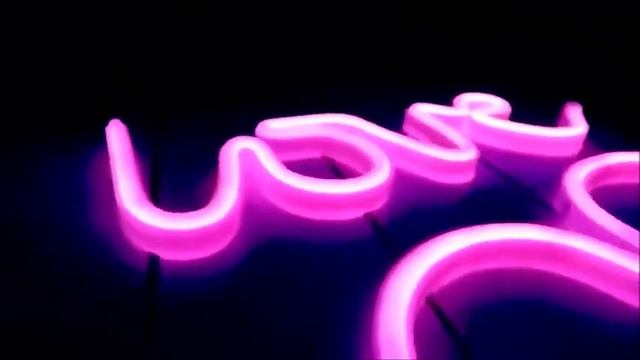 Неоновая лампа.