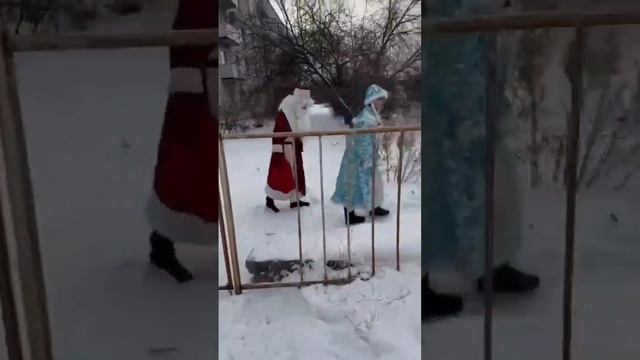 С наступающим Новым Годом!