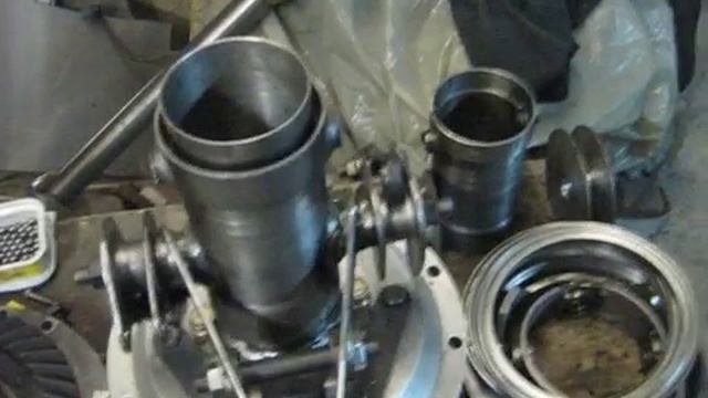 Механизм управления общим шагом  нижнего НВ соосного вертолёта ХА-3