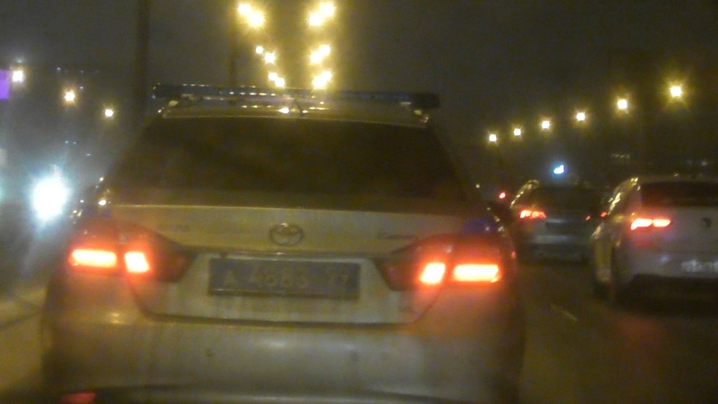 А вам слабо кок ГАИ А4883 99 плевать на ПДД? Ждем отписку от руководства.