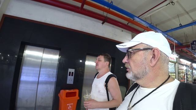Почём разливное пиво для белого туриста?