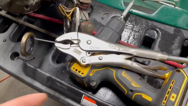 Polaris Trailboss 250 Engine Pressure Seal and Gasket Leak Test. Any 2 Stroke Owner Needs to See!!