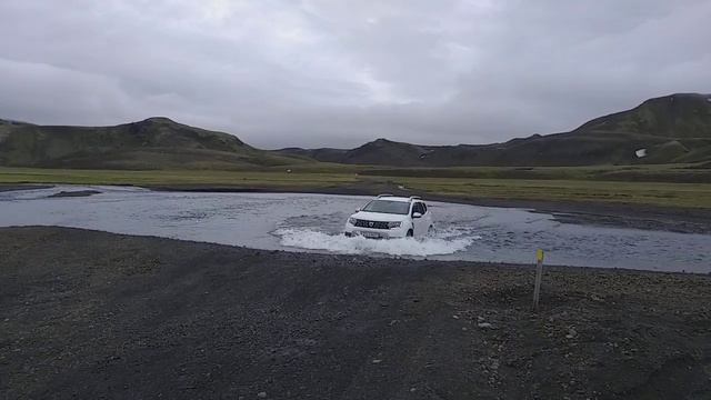 Преодоление бродов. Исландия. Landmannalaugar Iceland