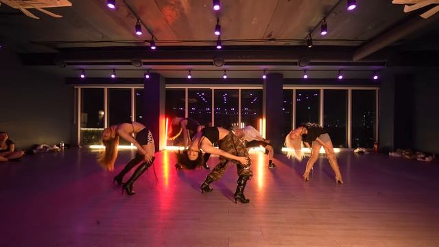 Juice - Chris Brown ⧸ Aphrodite X PIA Choreography ⧸ Urban Play Dance Academy