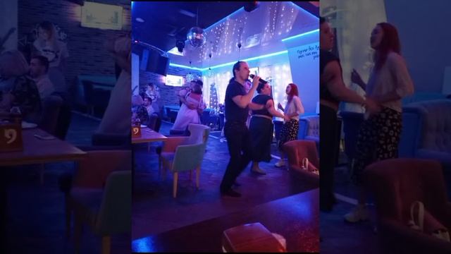 Отпетые мошенники - люби меня, люби (караоке)