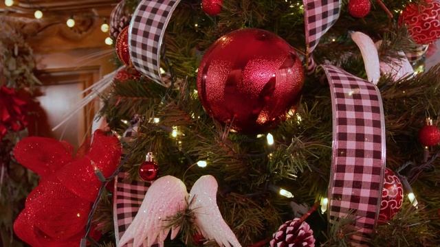 mixkit-close-view-of-a-christmas-tree-44579-hd-ready.mp4