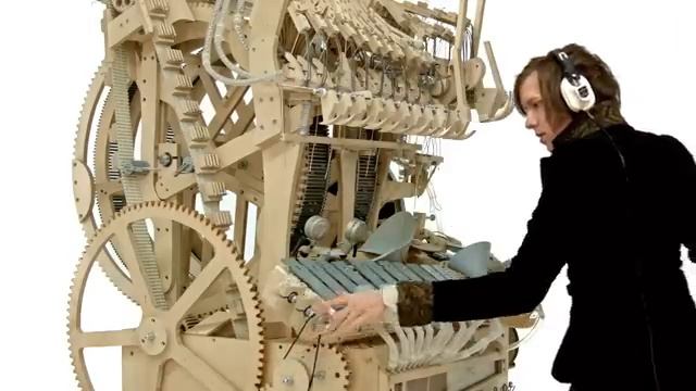 Wintergatan - Marble Machine (музыкальный инструмент, использующий 2000 шариков)