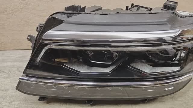 Фара левая для Volkswagen Tiguan 2016 2017 2018 2019 2020 год выпуска LED Оригинал