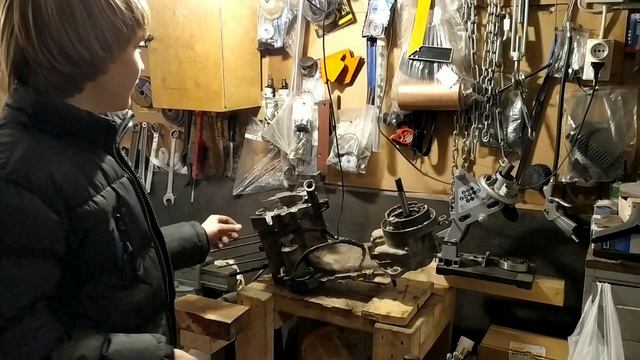 Нашел брошенный скутер в лесу. Восстановление скутера. Ремонт мотора...