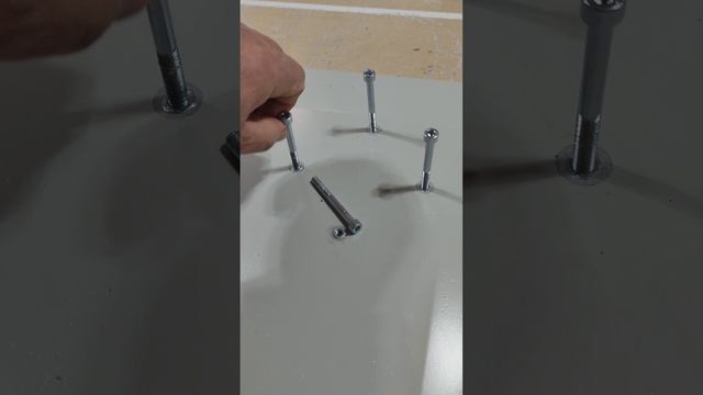 Обеденный стол Из Искусственного камня.