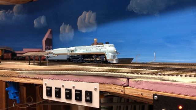 Broadway Limited (BLI) Santa Fe Blue Goose 4-6-4 Unboxing and Review