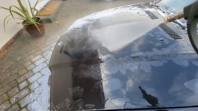 DIY Detail Incredible Suds Review - Can the USA do prewash snow foams?