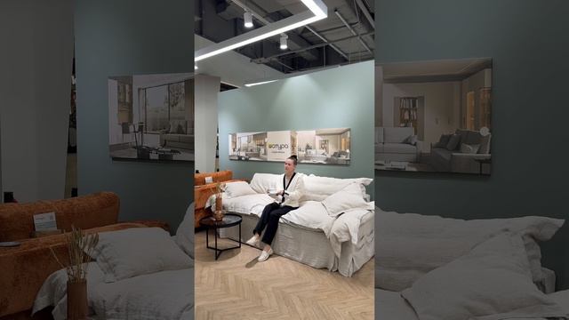 Погрузитесь в уют с диваном Villaggio: ваш лучший отдых в конце года! 🛋️