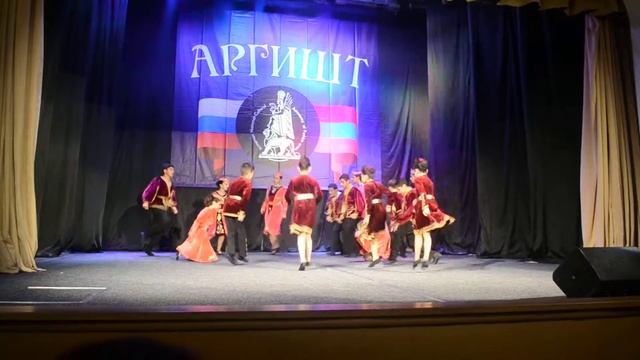 Танец АРЦАХ  Армянскин национальный танцевальный ансамбль АРГИШТ
