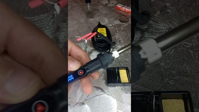 Простой урок пайки и ремонта проводов для начинающих