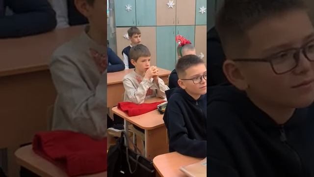три белых коня
