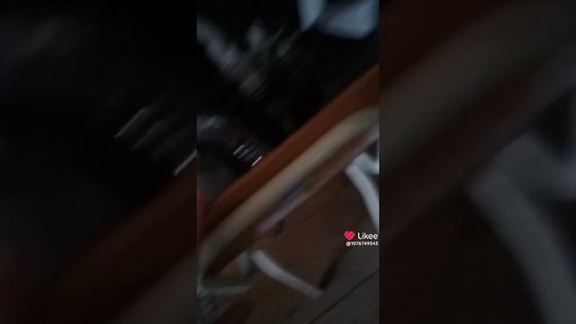 приезжаю к мотоциклу в гараж