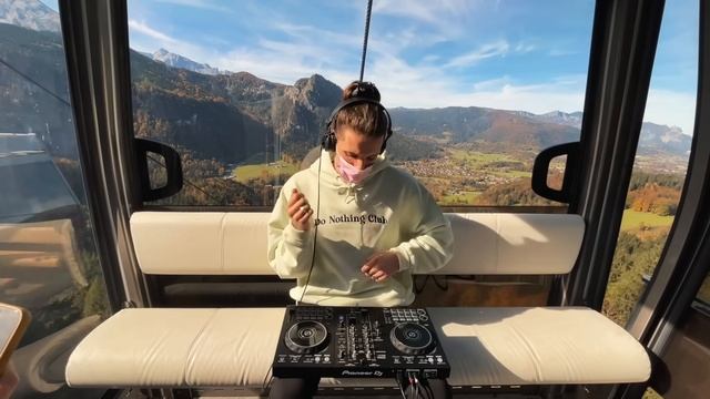 gondola house mix
