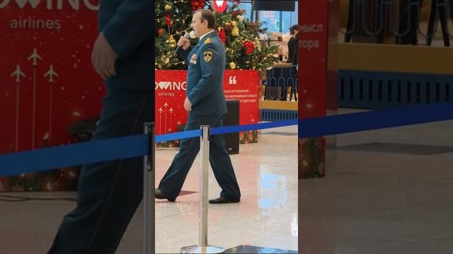 Посвящается пилотам самолётов песня  «Первым делом самолёты» из фильма «Небесный тихоход».