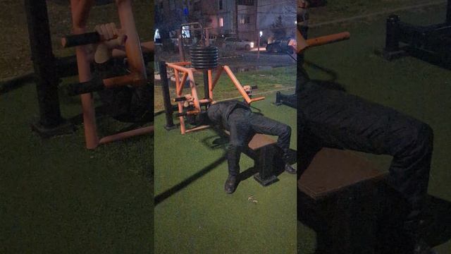 52 это цифра в паспорте, а не старость!!! Подходик во время прогулки перед сном!