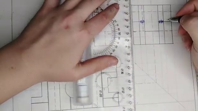 Построение третьего вида при помощи вспомогательных линий