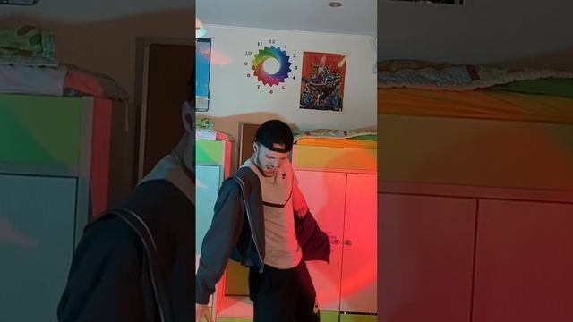 Мне пох я так чувствую🖤