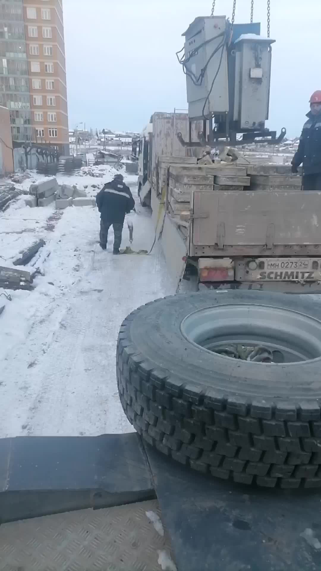 Крановые будни Толяна